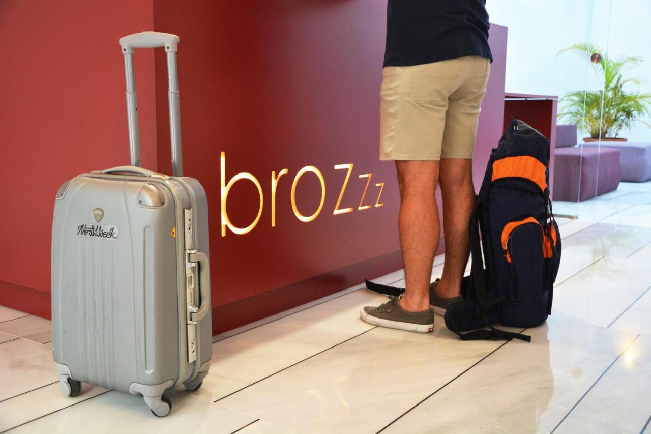Broz Hostel グラナダ エクステリア 写真