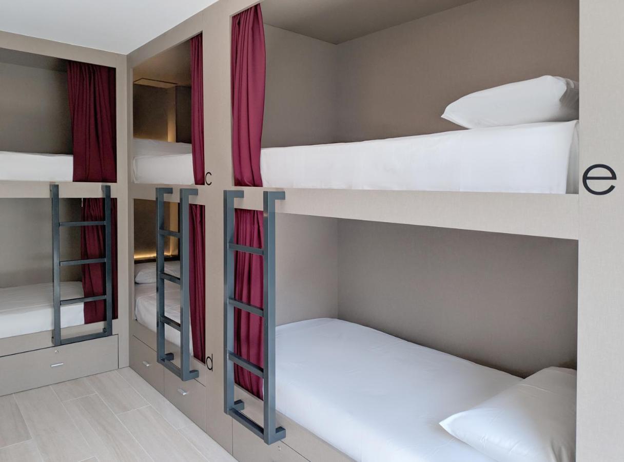 Broz Hostel グラナダ エクステリア 写真